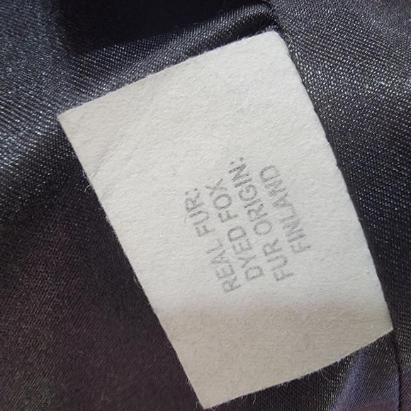 Fox Fur Trimmed Hooded Wool/Cashmere Coat - Picture 6 of 6